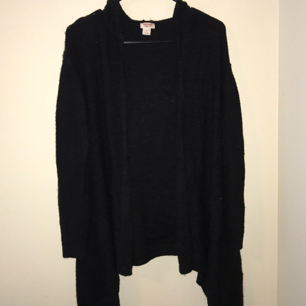 Cute black cardigan!